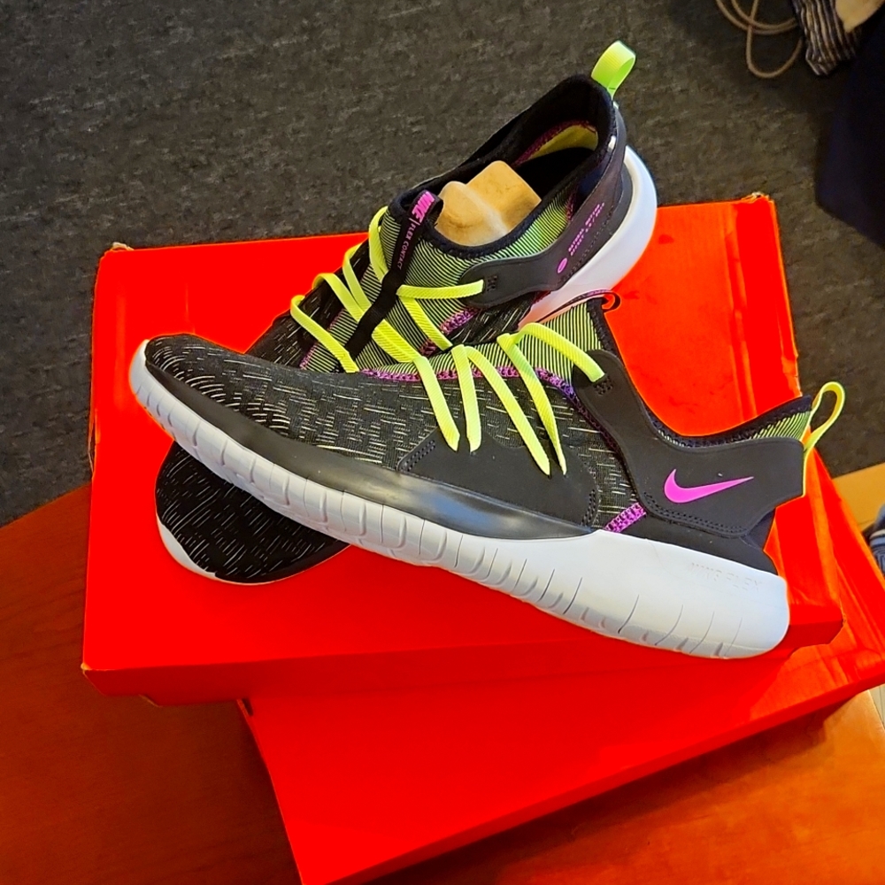 Nike flex contact 3
